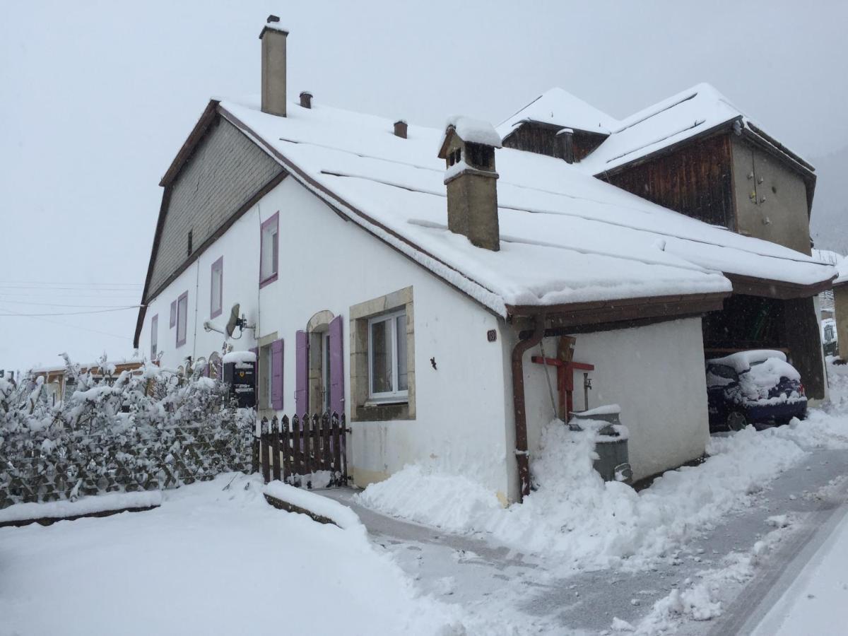 LE 13, Charmant appartement de 2 pièces à Lignerolle Esterno foto